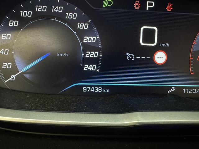 Peugeot 3008 1.6 BlueHDi Premium | Leer | All weatherbanden | 1e eigenaar| NL Auto