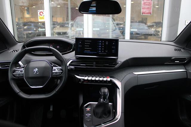 Peugeot 3008 1.2 130PK ALLURE PACK BUSINESS | NAVIGATIE | APPLE CARPLAY/ANDROID AUTO | ADAPTIVE CRUISE CONTROL | KEYLESS ENTRY/START | DODEHOEK DETECTIE | ACHTERUITRIJ CAMERA | PARKEER SENSOREN VOOR EN ACHTER | DAB+ RADIO | CLIMATE CONTROL | STOEL VERWARMING |