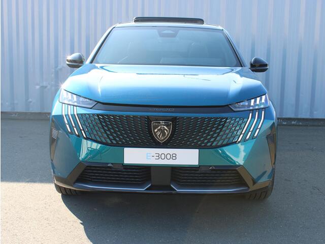 Peugeot 3008 e-3008 GT Avantage 73 kWh Navigatie / Panoramdak / Camera voor en achter