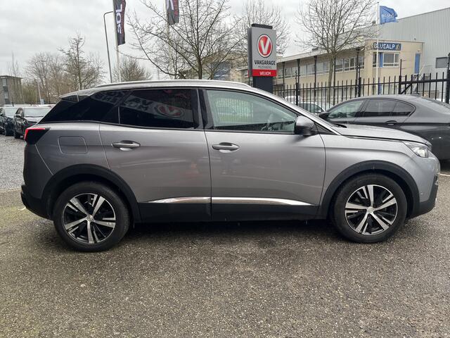 Peugeot 3008 1.2 Allure // FULL LED // KEYLESS // LEDER // CAMERA // ELEK. ACHTERKLEP // DODEHOEK //