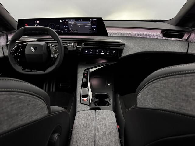 Peugeot 3008 1.2 Hybrid 136 GT Nieuwste model Pano, Half leder, 360 Camera, Navi, Winterpakket, Cruise control adaptief, 2 jaar garantie