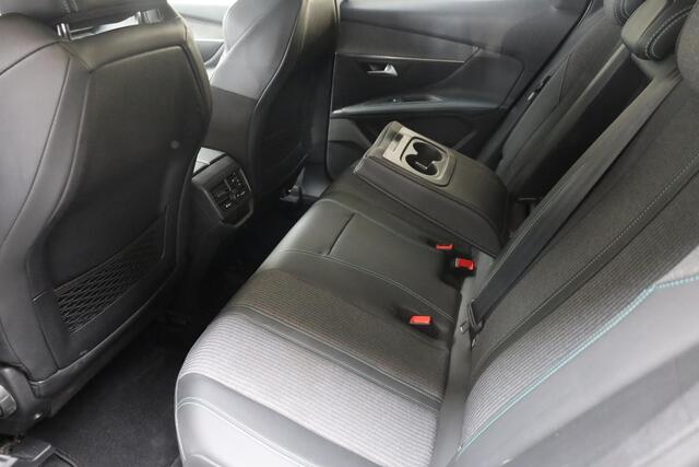 Peugeot 3008 1.6 HYbrid 180 Allure Pack Business TREKHAAK-AFN 360-CAMERA CARPLAY DAB SFEERVERLICHTING 18"LMV DUO-TONE i-COCKPIT HALFLEER LED