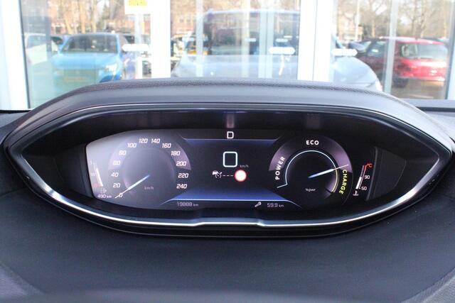 Peugeot 3008 1.2 136PK Hybrid GT | 360° CAMERA | NAVIGATIE | ADAPTIVE CRUISE CONTROL | APPLE CARPLAY/ANDROID AUTO | CLIMATE CONTROL | 18" LICHTMETALEN VELGEN | DODEHOEK DETECTIE | KEYLESS ENTRY/START | FULL LED KOPLAMPEN | PARKEERSENSOREN VOOR EN ACHTER | DAB+ RADIO |