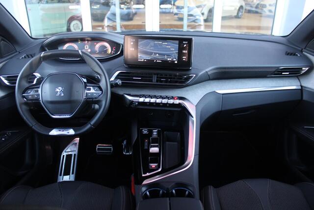 Peugeot 3008 1.2 Hybrid 136PK GT | 360° CAMERA | NAVIGATIE | ADAPTIVE CRUISE CONTROL | APPLE CARPLAY/ANDROID AUTO | CLIMATE CONTROL | 18" LICHTMETALEN VELGEN | DODEHOEK DETECTIE | KEYLESS ENTRY/START | FULL LED KOPLAMPEN | PARKEERSENSOREN VOOR EN ACHTER | DAB+ RADIO |
