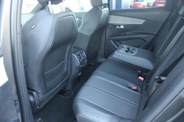 Peugeot 3008 1.2 Hybrid 136PK GT | 360° CAMERA | NAVIGATIE | ADAPTIVE CRUISE CONTROL | APPLE CARPLAY/ANDROID AUTO | CLIMATE CONTROL | 18" LICHTMETALEN VELGEN | DODEHOEK DETECTIE | KEYLESS ENTRY/START | FULL LED KOPLAMPEN | PARKEERSENSOREN VOOR EN ACHTER | DAB+ RADIO |