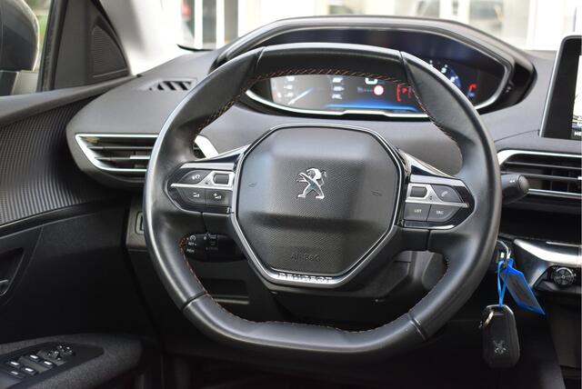 Peugeot 3008 1.2 PureTech Executive | Navi | NL-auto | Trekhaak