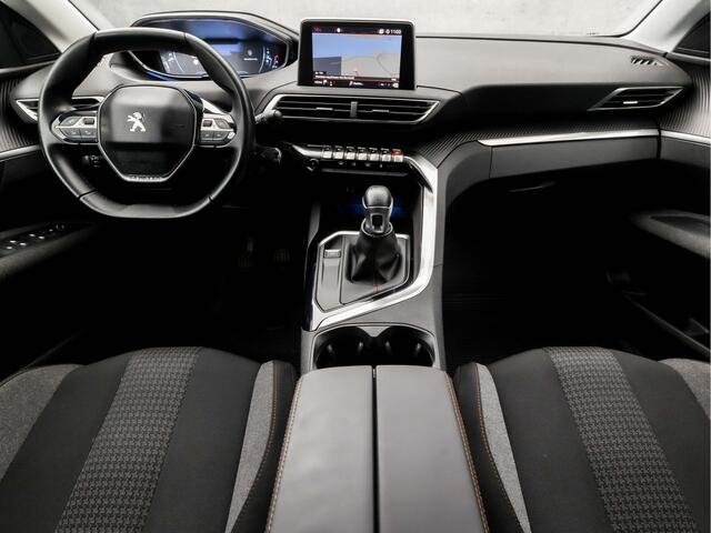 Peugeot 3008 1.2 PureTech Active Sport (GROOT NAVI, APPLE CARPLAY, VIRTUAL COCKPIT, 360 CAMERA, GETINT GLAS, CRUISE, CLIMATE, ELEK PAKKET, ARMSTEUN, SPORTSTOELEN, LM VELGEN, PARKEERSENSOREN, NIEUWE APK, NIEUWSTAAT)