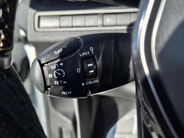 Peugeot 3008 HYbrid4 GT Plug In Hybrid 300pk Dealer O.H PHEV | Panodak | Adaptive Cruise | Alcantara Sportstoelen Massage & Memory | Focal Sound | Apple Carplay | 360 Camera | Navi Full Map | 19"L.M |
