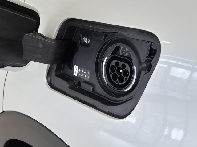 Peugeot 3008 1.6 HYbrid 225 Blue Lease Allure | Navigatie | Achteruitrijcamera | Stoelverwarming | Apple Carplay/Android Auto |