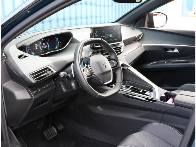 Peugeot 3008 1.6 HYbrid 225PK Allure Pack Business | Climate Control | Camera | Cruise Control | Trekhaak | Apple Carplay & Android Auto | Navigatie |
