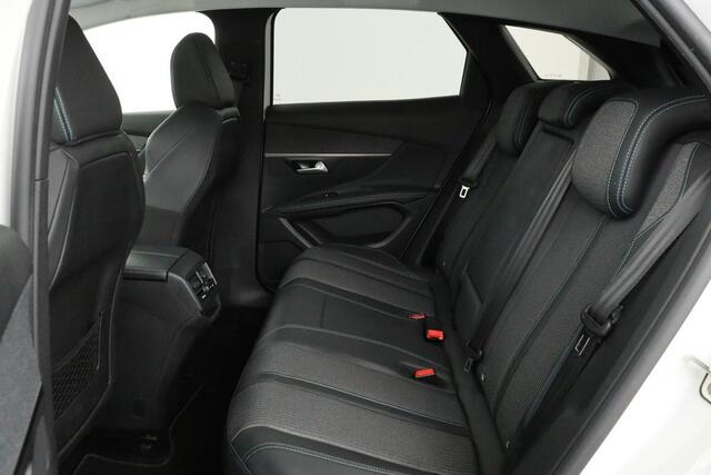 Peugeot 3008 1.6 Hybrid Allure | Stoelverwarming | Adaptive cruise | Camera | Carplay | Half leder | Navigatie | PDC | Sfeerverlichting | Full LED