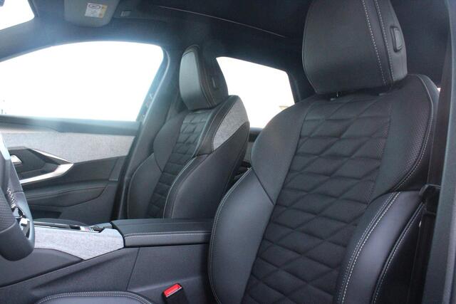 Peugeot 3008 1.2 Hybrid 136PK AUTOMAAT GT | PANORAMISCH SCHUIF/KANTEL DAK | LEDEREN BEKLEDING | STOEL/ACHTERBANK VERWARMING | STOEL KOELING | ELEKTRISCH BEDIENBARE VOORSTOELEN MET GEHEUGENFUNCTIE | ELEKTRISCH BEDIENBARE ACHTERKLEP | 360° CAMERA | MASSAGE STOELEN | 19"
