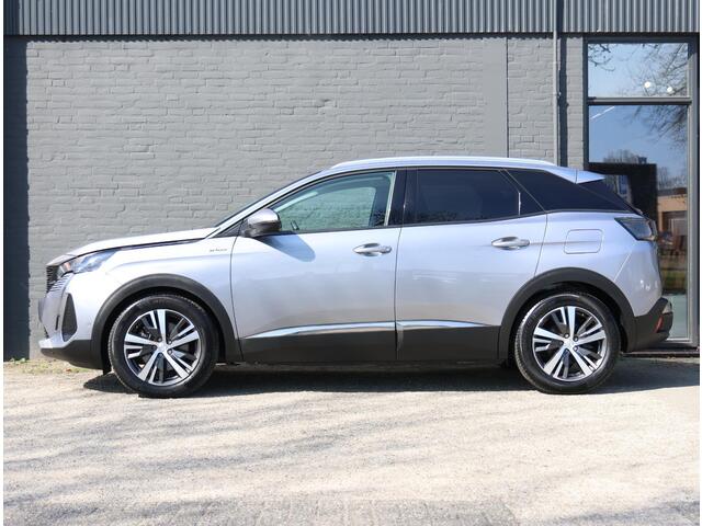 Peugeot 3008 1.6 HYbrid 225PK Allure | Climate Control | Camera | Cruise Control | Stoelverwarming | Apple Carplay & Android Auto | Navigatie | Elektrische Achter Klep |