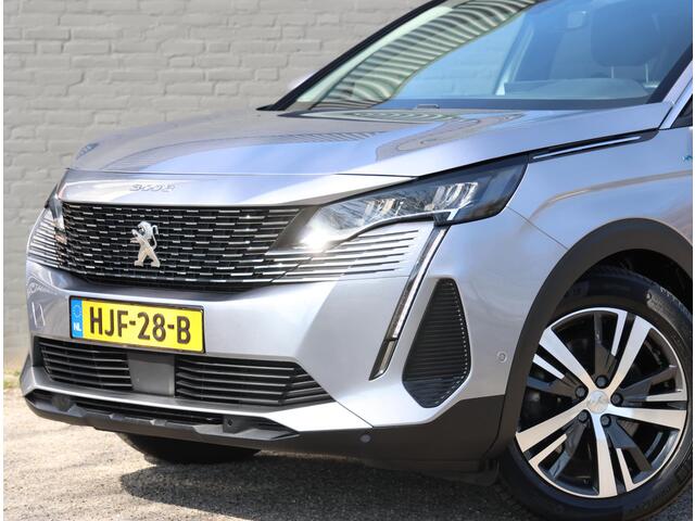 Peugeot 3008 1.6 HYbrid 225PK Allure | Climate Control | Camera | Cruise Control | Stoelverwarming | Apple Carplay & Android Auto | Navigatie | Elektrische Achter Klep |