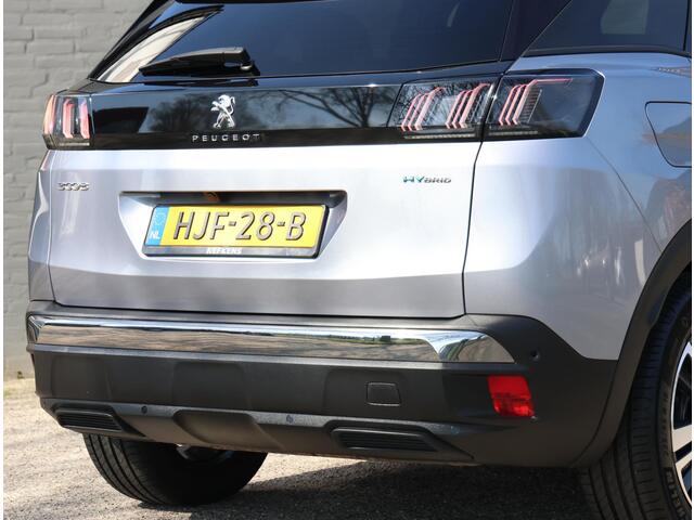 Peugeot 3008 1.6 HYbrid 225PK Allure | Climate Control | Camera | Cruise Control | Stoelverwarming | Apple Carplay & Android Auto | Navigatie | Elektrische Achter Klep |