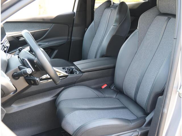 Peugeot 3008 1.6 HYbrid 225PK Allure | Climate Control | Camera | Cruise Control | Stoelverwarming | Apple Carplay & Android Auto | Navigatie | Elektrische Achter Klep |