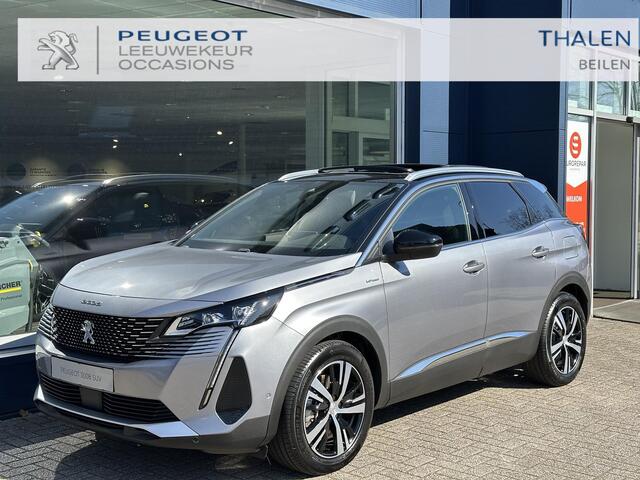 Peugeot 3008 1.6 HYbrid 225 GT | Slechts 3.000 KM Gereden | Automaat | Panorama Schuif-/Kanteldak | Navigatie | Camera | Adaptieve Cruise Control | Hoge Zitpositie | Climate Control | LED Verlichting | Keyless Entry | Dode Hoek Detectie |