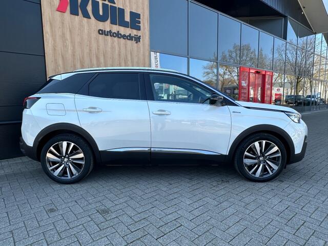 Peugeot 3008 1.2 PureTech GT Line / Trekhaak / Panorama dak