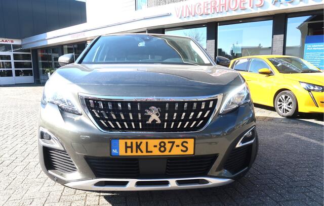 Peugeot 3008 130 Pk Allure * Navigatie * 1/2 Leder * Achteruitrij Camera * L.M. Velgen * Climate & Cruise Control * Vingerhoets: Vierde Generatie Eersteklas Service !