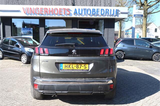 Peugeot 3008 130 Pk Allure * Navigatie * 1/2 Leder * Achteruitrij Camera * L.M. Velgen * Climate & Cruise Control * Vingerhoets: Vierde Generatie Eersteklas Service !