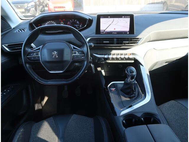 Peugeot 3008 130 Pk Allure * Navigatie * 1/2 Leder * Achteruitrij Camera * L.M. Velgen * Climate & Cruise Control * Vingerhoets: Vierde Generatie Eersteklas Service !