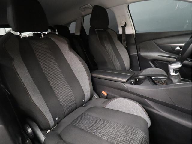Peugeot 3008 1.2 PureTech Blue Lease Executive [APPLE CARPLAY, ANDROID, PDC ACHTER, NAVIGATIE, CRUISE, NIEUWSTAAT]