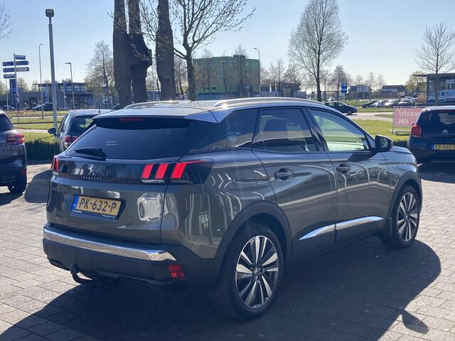 Peugeot 3008 1.2 PureTech Allure | Cruise control | navigatie | Dakrails | Camera | Lichtmetalen velgen | Climate control | Trekhaak