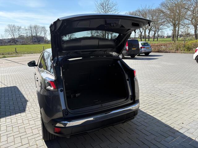 Peugeot 3008 1.6 HYbrid 225 Allure Pack Business
