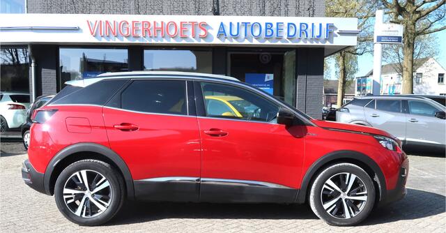 Peugeot 3008 130 Pk Benzine * GT Line *** Automaat *** Schuifdak * Navigatie * 1/2 Leder * Dodehoekbewaking * Parkeer Camera Voor en Achterzijde * Keyless Entry & Start Button * Climate & Cruise Control * TOP onderhouden * Vingerhoets: Vierde Generatie Eersteklas Serv