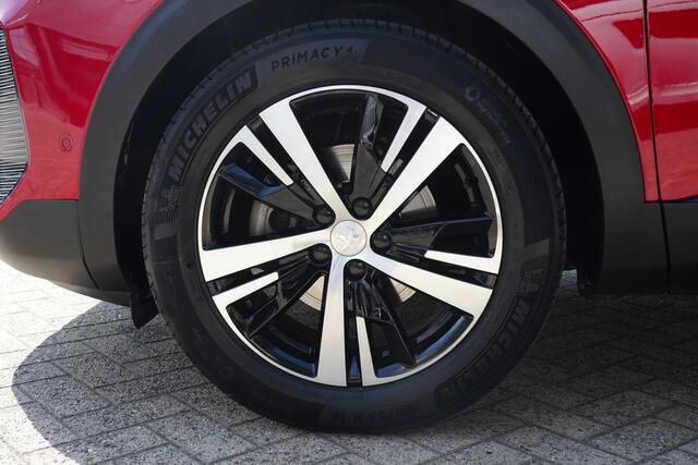 Peugeot 3008 1.2 PureTech GT 131pk Navigatie/Stoelverwarming/360Camera