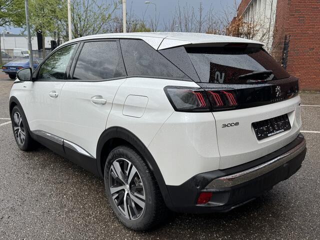 Peugeot 3008 1.6 HYbrid 225 Allure // NAVI // CAMERA // APPLE CARPLAY / ANDROID AUTO // DODEN HOEK SENSOR // CRUISE //