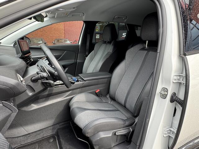 Peugeot 3008 1.6 HYbrid 225 Allure // NAVI // CAMERA // APPLE CARPLAY / ANDROID AUTO // DODEN HOEK SENSOR // CRUISE //