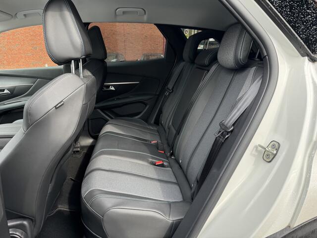 Peugeot 3008 1.6 HYbrid 225 Allure // NAVI // CAMERA // APPLE CARPLAY / ANDROID AUTO // DODEN HOEK SENSOR // CRUISE //