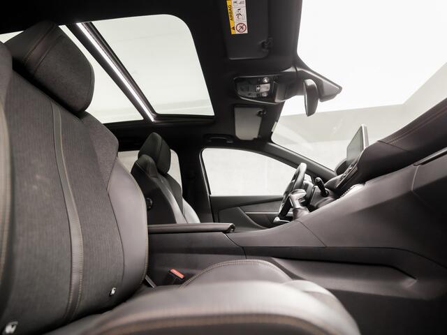 Peugeot 3008 1.2 PureTech GT Line (PANORAMADAK, APPLE CARPLAY, GROOT NAVI, 360 CAMERA, KEYLESS, LEDER, SPORTSTOELEN, GETINT GLAS, FOCAL AUDIO, ZWART HEMEL, NIEUWE APK, NIEUWSTAAT)
