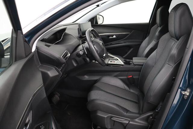 Peugeot 3008 1.6 HYbrid 225 Allure | Stoelverwarming | Carplay | Full LED | Half leder | Camera | Navigatie | Climate control | Bluetooth