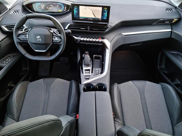 Peugeot 3008 1.6 HYbrid4 300PK Allure AWD Plug-in Automaat Nieuw Model / Groot Scherm Navigatie / Standkachel / Android Auto & Apple Carplay / Elektrische actieradius WLTP 55km / Cruise Control Adaptief / Lane assist / Climate Control / Camera / Stoelverwarming / Park