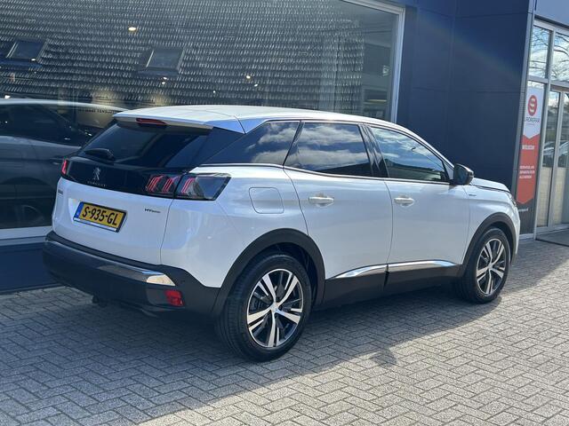 Peugeot 3008 1.6 HYbrid 225 Allure Pack Business | Trekhaak 1250KG | Automaat | Plug-In Hybride | Navigatie | Stoelverwarming | Dode Hoek Signalering | Keyless Entry | Camera | Digitaal Dashboard | LED Verlichting | Cruise Control | Climate Control |