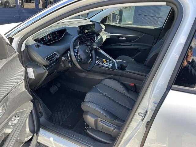 Peugeot 3008 1.6 HYbrid 225 Allure Pack Business | Trekhaak 1250KG | Automaat | Plug-In Hybride | Navigatie | Stoelverwarming | Dode Hoek Signalering | Keyless Entry | Camera | Digitaal Dashboard | LED Verlichting | Cruise Control | Climate Control |