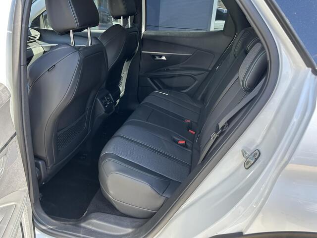 Peugeot 3008 1.6 HYbrid 225 Allure Pack Business | Trekhaak 1250KG | Automaat | Plug-In Hybride | Navigatie | Stoelverwarming | Dode Hoek Signalering | Keyless Entry | Camera | Digitaal Dashboard | LED Verlichting | Cruise Control | Climate Control |