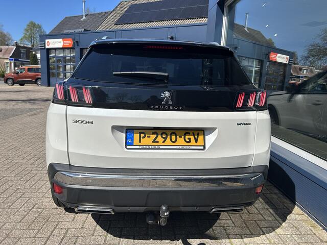 Peugeot 3008 1.6 HYbrid 225 Allure | Trekhaak 1250KG | Electrische Achterklep | Automaat | Plug-In Hybride | Navigatie | Stoelverwarming | Dode Hoek Signalering | Keyless Entry | Camera | Digitaal Dashboard | LED Verlichting | Cruise Control | Climate Control |