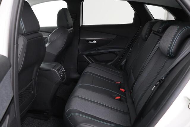 Peugeot 3008 1.6 HYbrid 225 Allure | Stoelverwarming | Carplay | Adaptive cruise | Full LED | Keyless | Camera | Navigatie | Dodehoek detectie | Half leder