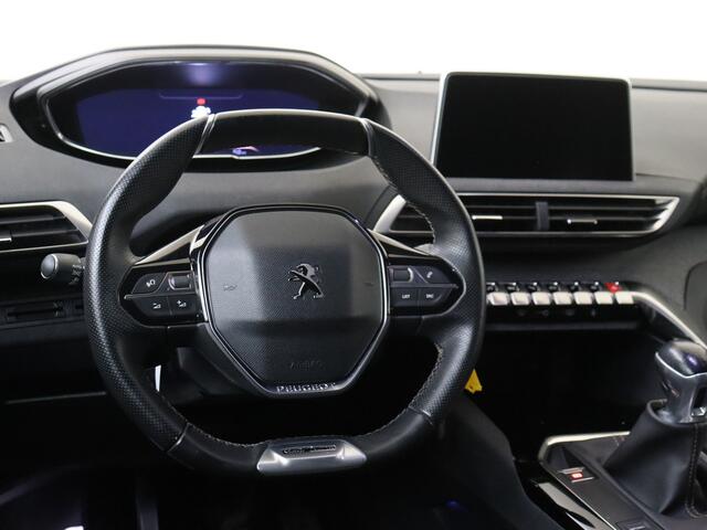 Peugeot 3008 1.2 PureTech GT Line Trekhaak | Navigatie | Parkeercamera