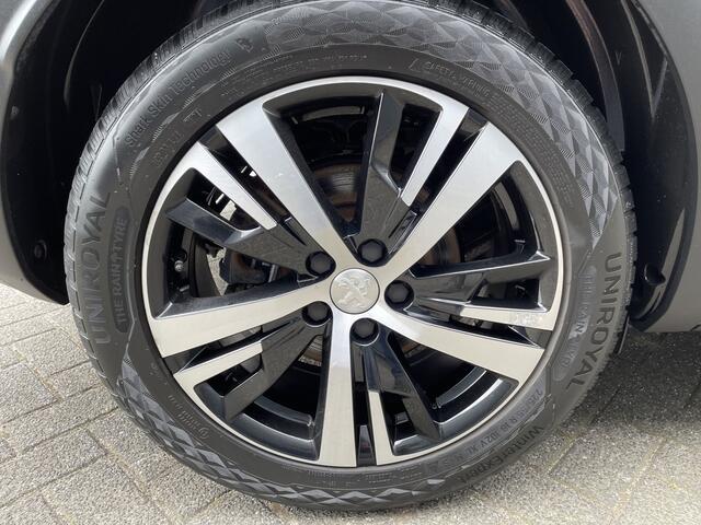 Peugeot 3008 225pk HYbrid GT (Camera - Elektrische klep - Stoelverwarming - Keyless Entry - Adaptieve Cruise Controle - LED - Dodehoek detectie)