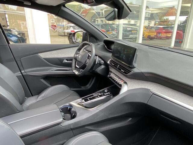 Peugeot 3008 1.6 HYbrid 225 GT | Schuif-/kanteldak | Achteruitrijcamera | Navigatie | Dodehoek detectie | Adaptieve Cruise Control |
