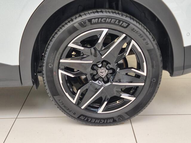 Peugeot 3008 1.2 Hybrid 136 GT Automaat | Navigatie | 360° camera | Kofferklep elektrisch | Stoel/Stuurverwarming | Apple Carplay/Android Auto Draadloos |