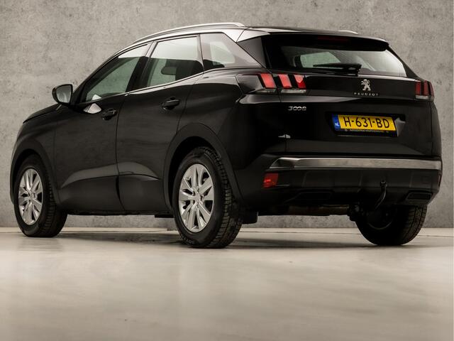 Peugeot 3008 1.2 PureTech Sport Automaat (APPLE CARPLAY, GROOT NAVI, VIRTUAL COCKPIT, PARKEERSENSOREN, SPORTSTOELEN, TREKHAAK, LANE ASSIST, CRUISE, NIEUWSTAAT)
