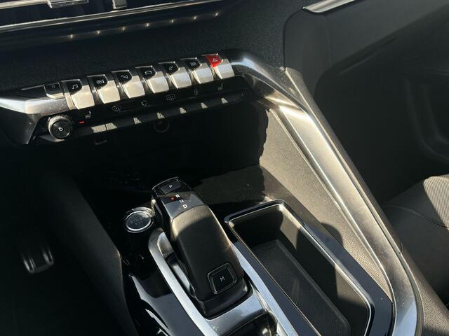 Peugeot 3008 1.6 e-THP GT Line | Automaat | Navigatie | Lederen bekleding | Massagestoel | Focal Audio | Panoramadak