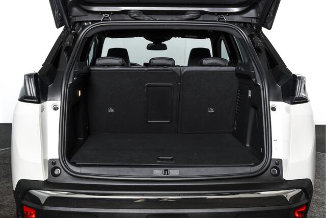Peugeot 3008 1.6 HYbrid 225 PK GT - Automaat | Dig. Cockpit | Adapt. Cruise | PDC | Camera | NAV + App. Connect | ECC | Elek. Klep | LM 18" | Afn. Trekhaak |