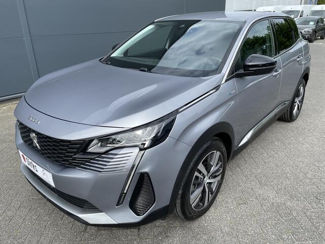 Peugeot 3008 225pk HYbrid Allure Pack Business (Camera- Keyless Entry - LED - Automatische Airco - Apple Carplay - Navigatie - 18")