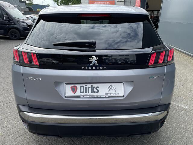 Peugeot 3008 225pk HYbrid Allure Pack Business (Camera- Keyless Entry - LED - Automatische Airco - Apple Carplay - Navigatie - 18")